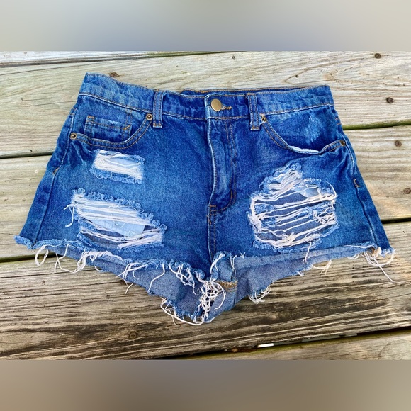 Blue Wash Distressed Forever 21 Denim Shorts - Picture 2 of 5